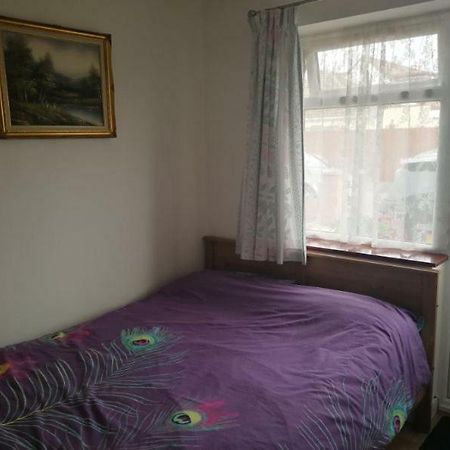 Rest Room Near To Heathrow Airport Ashford  외부 사진