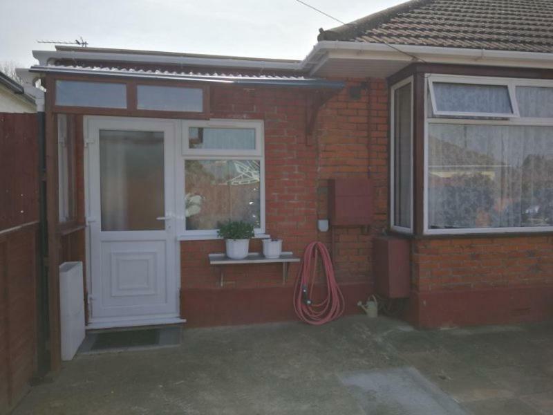 Rest Room Near To Heathrow Airport Ashford  외부 사진